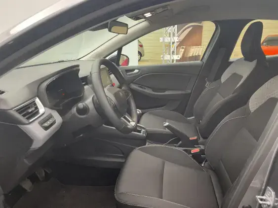 RENAULT CLIO V - voiture de démonstration - Photo 18