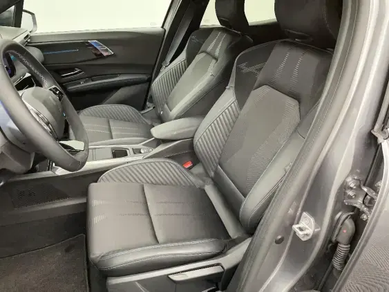 RENAULT CLIO VI - voiture de démonstration - Photo 18