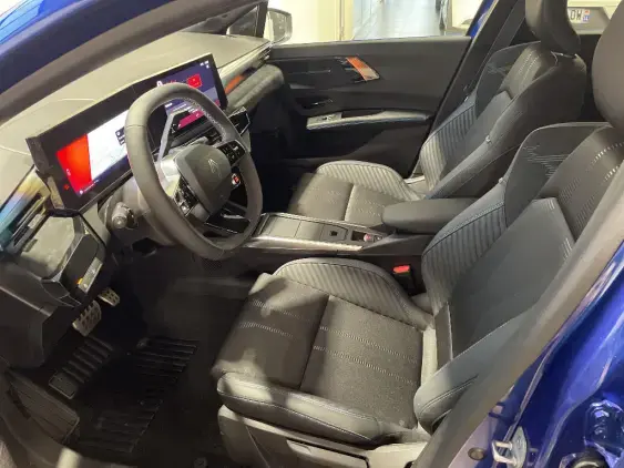 RENAULT CLIO VI - voiture de démonstration - Photo 18