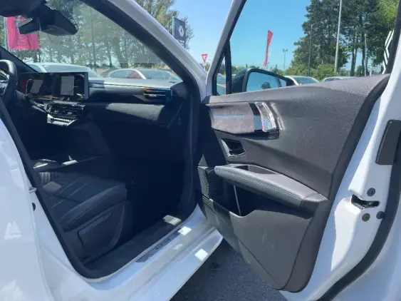 RENAULT CLIO VI - voiture de démonstration - Photo 19