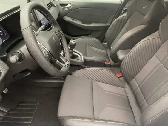 RENAULT CLIO V - voiture de démonstration - Photo 18