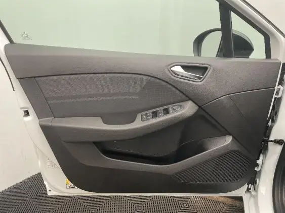 RENAULT CLIO V - voiture de démonstration - Photo 19