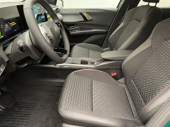 RENAULT CLIO VI - voiture de démonstration - Photo 18