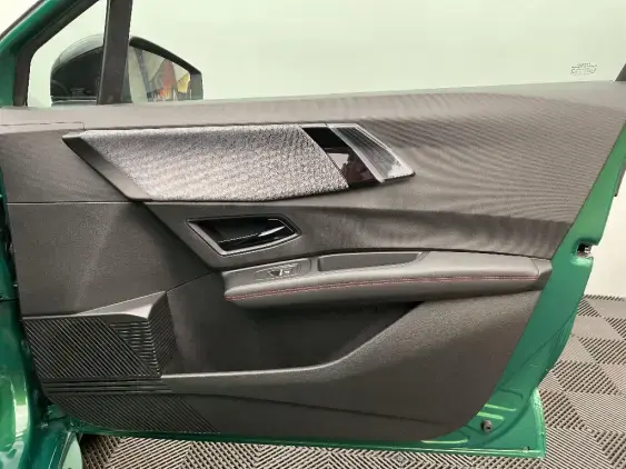 RENAULT CLIO VI - voiture de démonstration - Photo 20