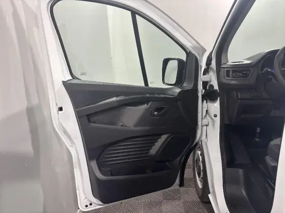 RENAULT TRAFIC ELECTRIQUE III - voiture de démonstration - Photo 19