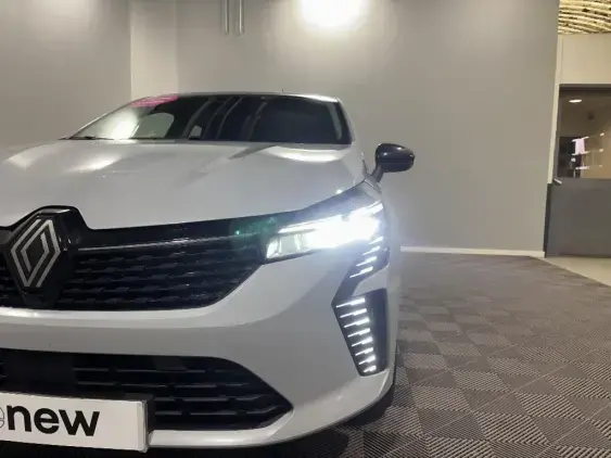 RENAULT CLIO V - voiture de démonstration - Photo 22