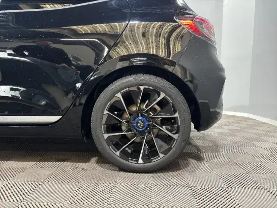 RENAULT CLIO V - voiture de démonstration - Photo 24