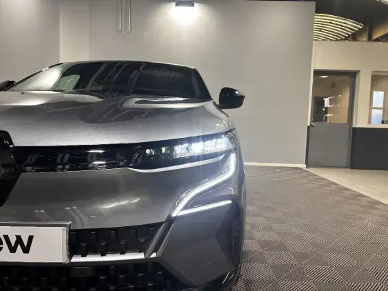 RENAULT MEGANE V - voiture de démonstration - Photo 22