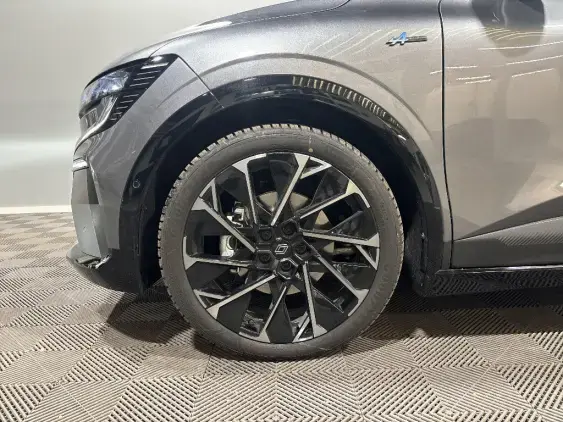 RENAULT MEGANE V - voiture de démonstration - Photo 23