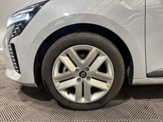 RENAULT CLIO V - voiture de démonstration - Photo 23