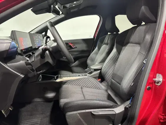 RENAULT CLIO VI - voiture de démonstration - Photo 18