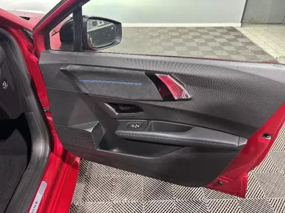 RENAULT CLIO VI - voiture de démonstration - Photo 19