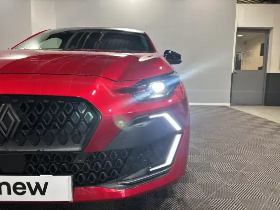 RENAULT CLIO VI - voiture de démonstration - Photo 21