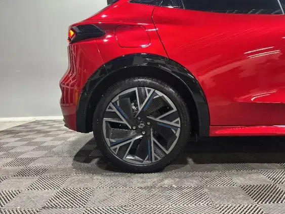 RENAULT CLIO VI - voiture de démonstration - Photo 24