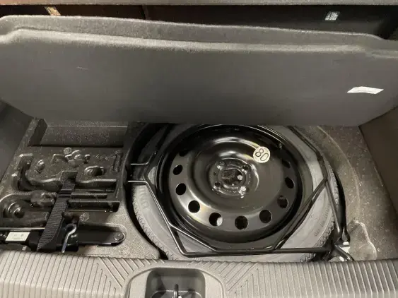 RENAULT CLIO VI - voiture de démonstration - Photo 17