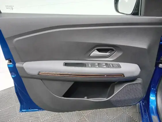 DACIA SANDERO III - voiture de démonstration - Photo 19