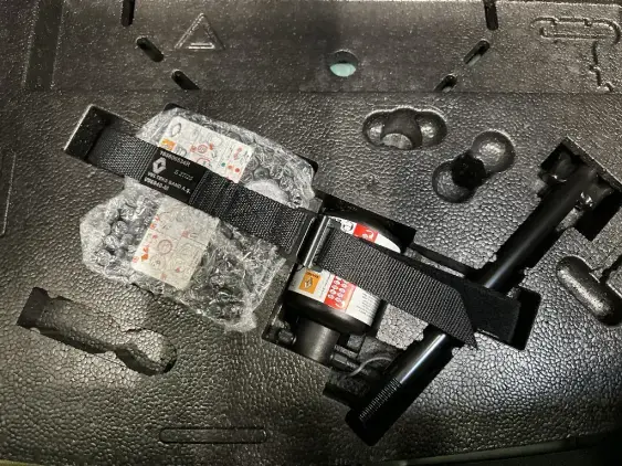 RENAULT CLIO VI - voiture de démonstration - Photo 17