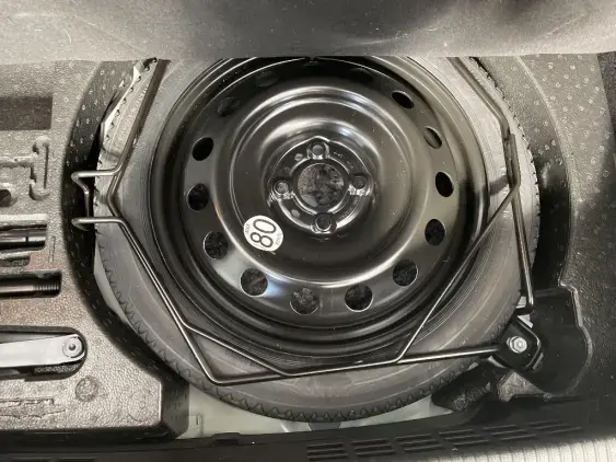 RENAULT CLIO VI - voiture de démonstration - Photo 17
