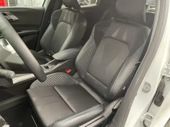 RENAULT CLIO VI - voiture de démonstration - Photo 18