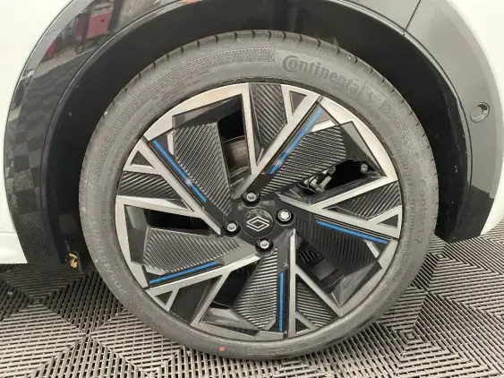 RENAULT CLIO VI - voiture de démonstration - Photo 24