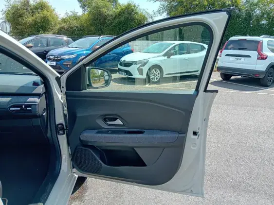 DACIA SANDERO III - voiture de démonstration - Photo 16