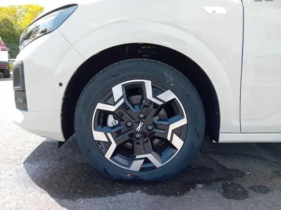 DACIA SANDERO III - voiture de démonstration - Photo 19