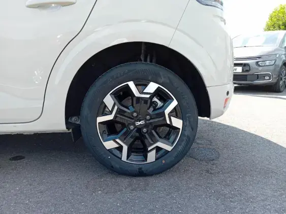 DACIA SANDERO III - voiture de démonstration - Photo 20