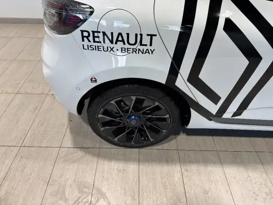 RENAULT CLIO V - voiture de démonstration - Photo 24