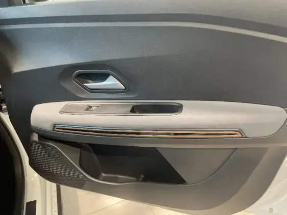 DACIA SANDERO III - voiture de démonstration - Photo 18