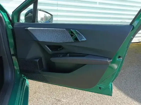 RENAULT CLIO VI - voiture de démonstration - Photo 18