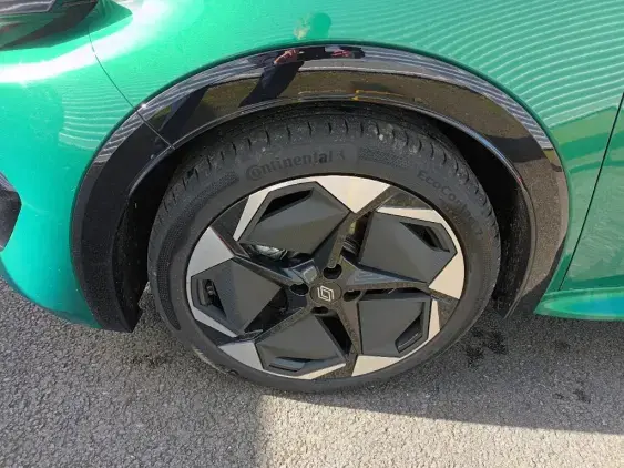 RENAULT CLIO VI - voiture de démonstration - Photo 20