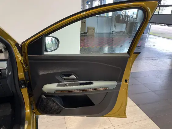 DACIA SANDERO III - voiture de démonstration - Photo 17