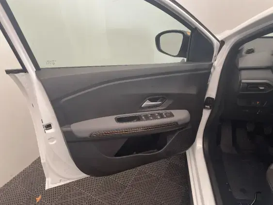 DACIA SANDERO III - voiture de démonstration - Photo 19