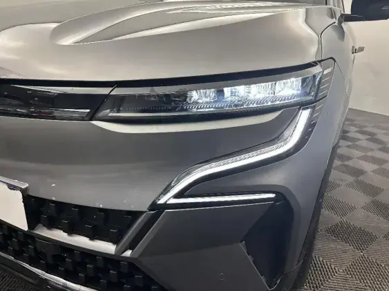 RENAULT MEGANE V - voiture de démonstration - Photo 22