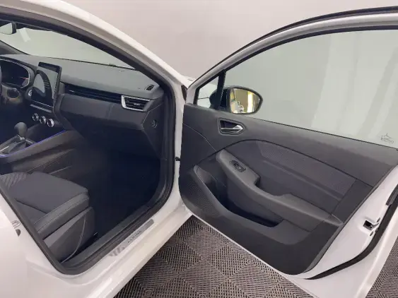 RENAULT CLIO V - voiture de démonstration - Photo 20