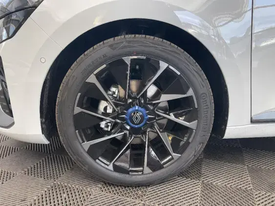 RENAULT CLIO V - voiture de démonstration - Photo 23