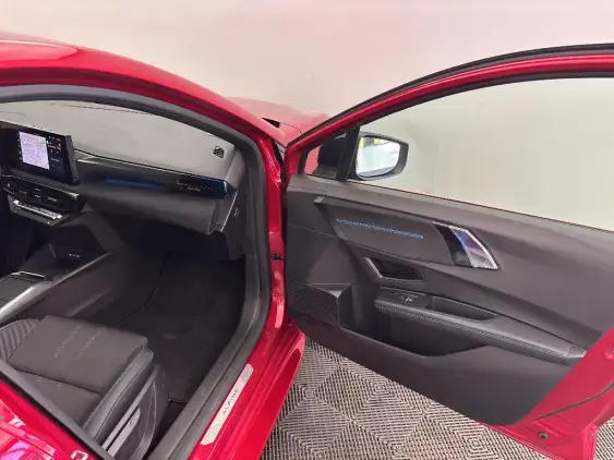 RENAULT CLIO VI - voiture de démonstration - Photo 20