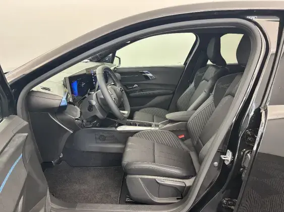 RENAULT CLIO VI - voiture de démonstration - Photo 18