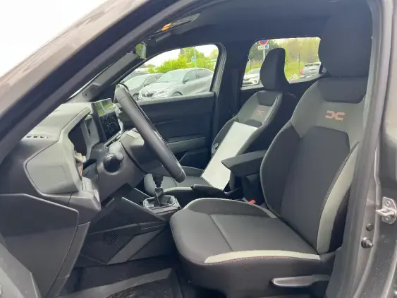 DACIA DUSTER III - voiture de démonstration - Photo 18