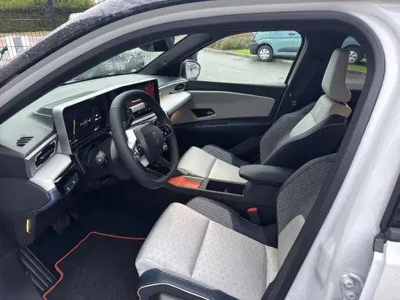 RENAULT 5 III - voiture de démonstration - Photo 18