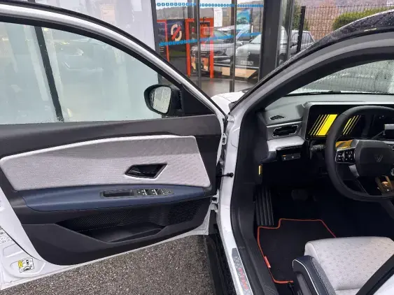 RENAULT 5 III - voiture de démonstration - Photo 19