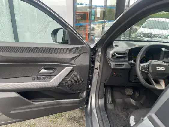 DACIA DUSTER III - voiture de démonstration - Photo 19