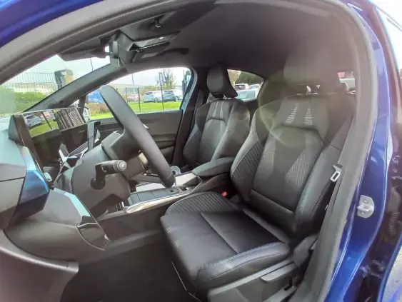 RENAULT CLIO VI - voiture de démonstration - Photo 16