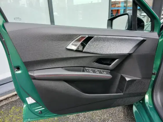 RENAULT CLIO VI - voiture de démonstration - Photo 17