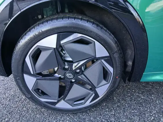 RENAULT CLIO VI - voiture de démonstration - Photo 22