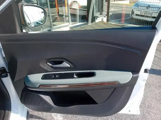 DACIA SANDERO III - voiture de démonstration - Photo 19