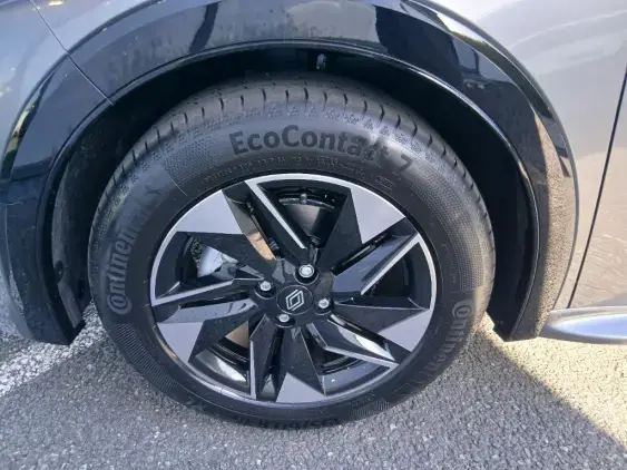 RENAULT CLIO VI - voiture de démonstration - Photo 20