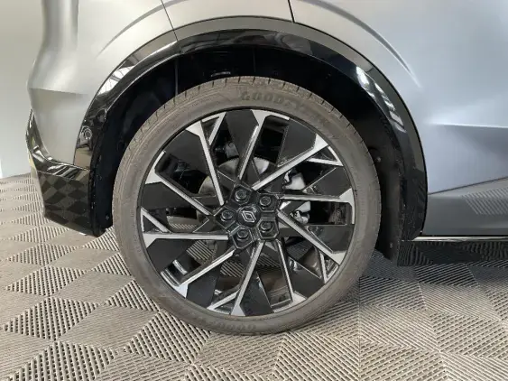 RENAULT MEGANE V - voiture de démonstration - Photo 24