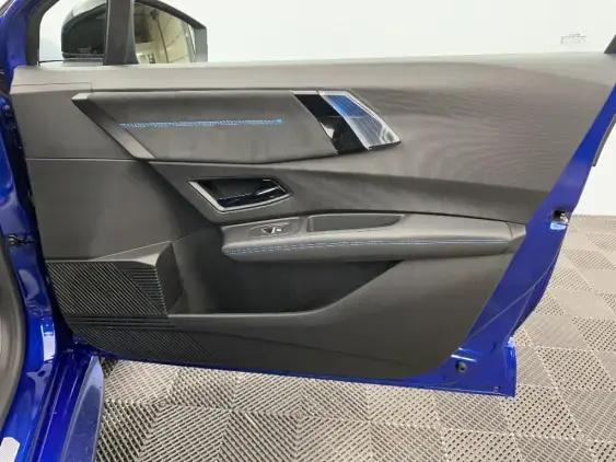 RENAULT CLIO VI - voiture de démonstration - Photo 20