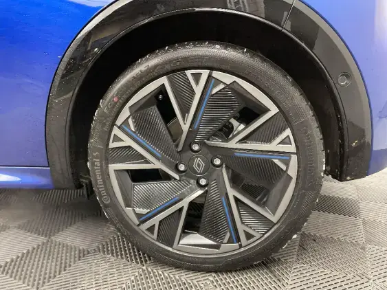 RENAULT CLIO VI - voiture de démonstration - Photo 24